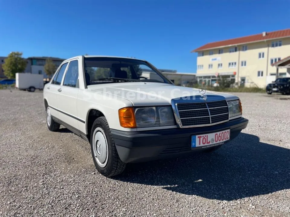 Mercedes-Benz 190