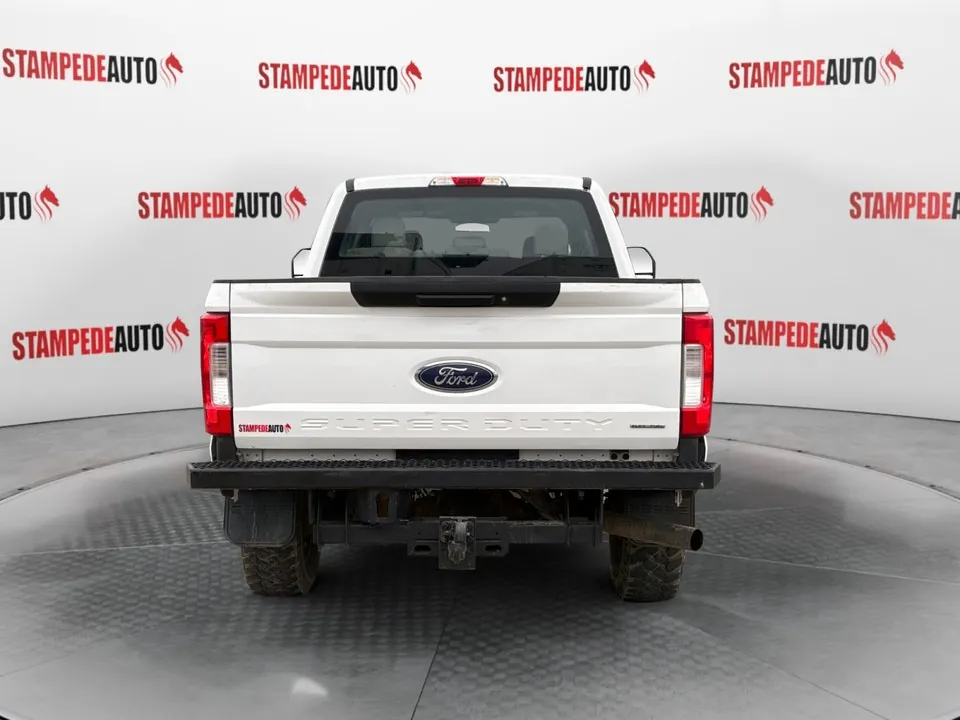 Ford F350 2017 photo 4