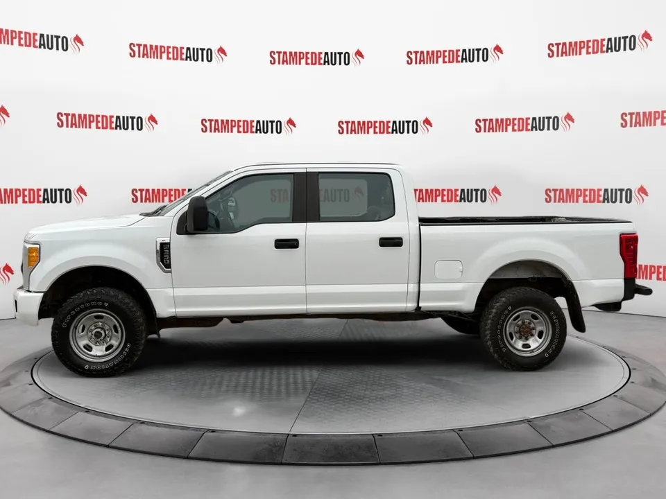 Ford F350 2017 photo 2