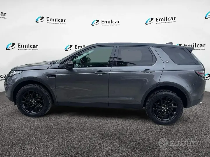 Land Rover Discovery Sport 2017 photo 4