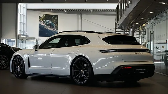 Porsche Taycan Gts 2023 photo 2