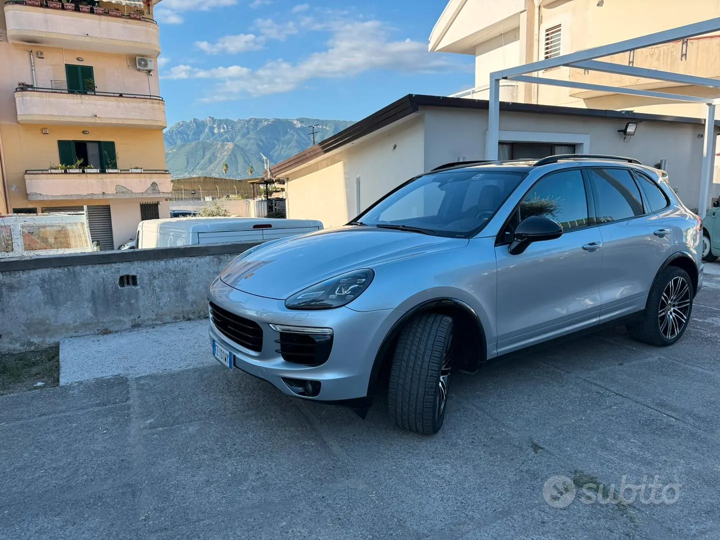Porsche Cayenne 2017 photo 2