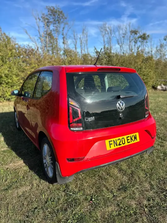 Volkswagen Up 2020 photo 5