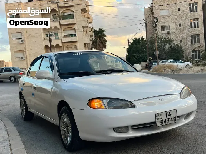 Hyundai Avante 1996 photo 5