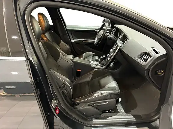 Volvo V60 2018 photo 4