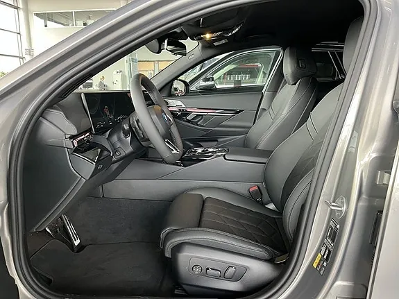 BMW 530E 2027 photo 5