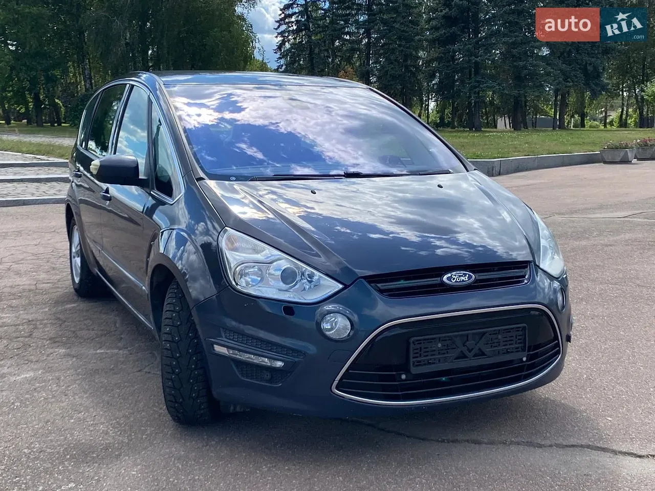 Ford S-Max 2011 photo 2