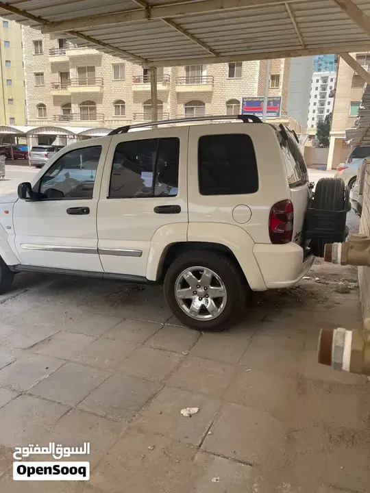 Jeep Liberty 2006 photo 4