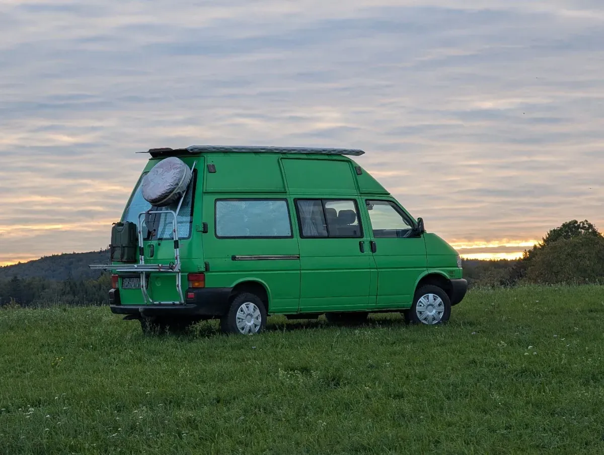 Volkswagen T4 2002 photo 2
