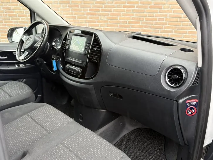 Mercedes-Benz Vito 2022 photo 2