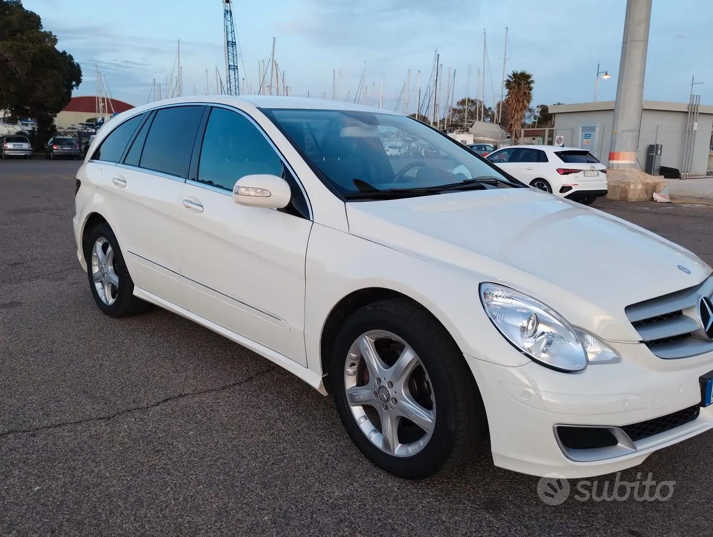 Mercedes-Benz C-Class 2010 photo 4