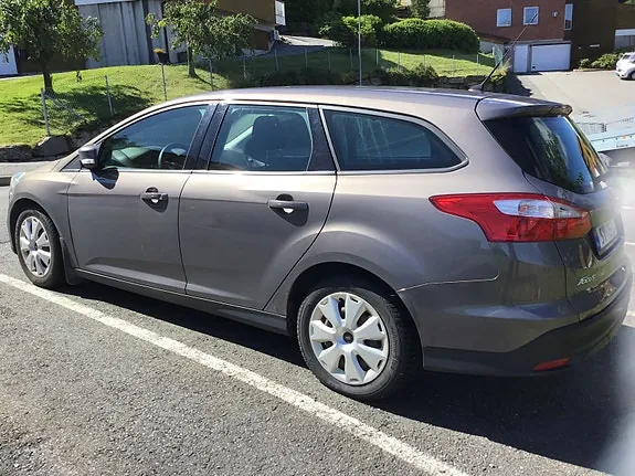 Ford Focus 2011 photo 5