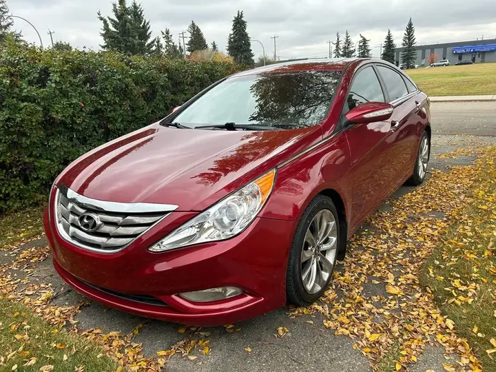 Hyundai Sonata 2011 photo 2