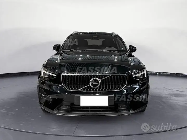 Volvo Xc40 2025 photo 2