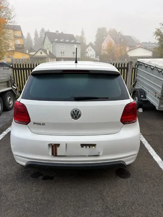 Volkswagen Polo 2012 photo 3