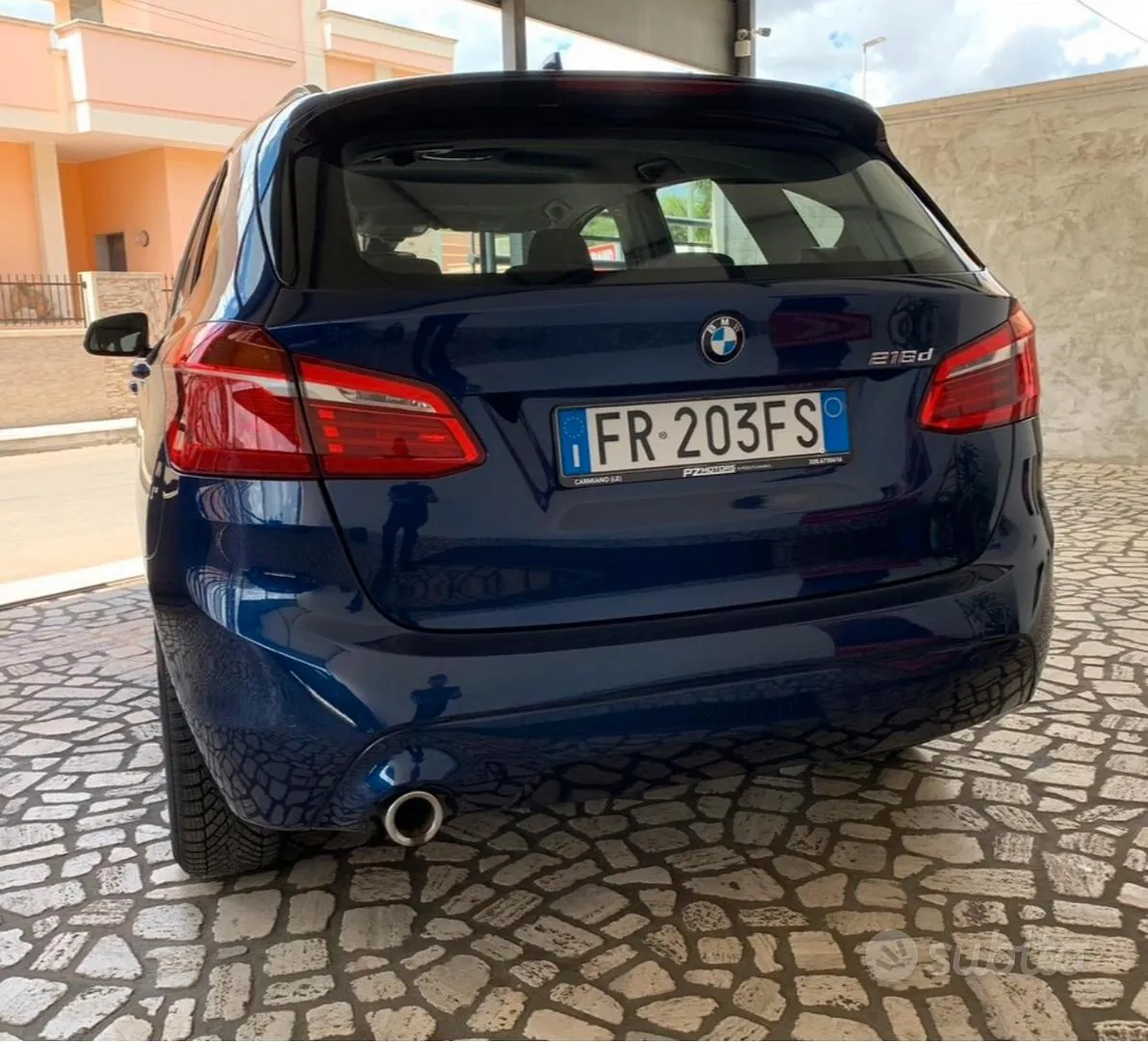 BMW 216D 2018 photo 3
