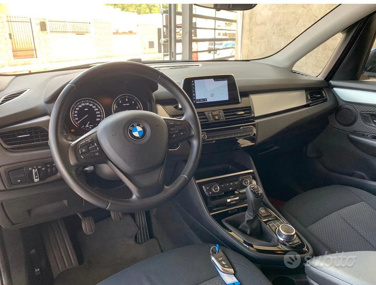 BMW 216D 2018 photo 4