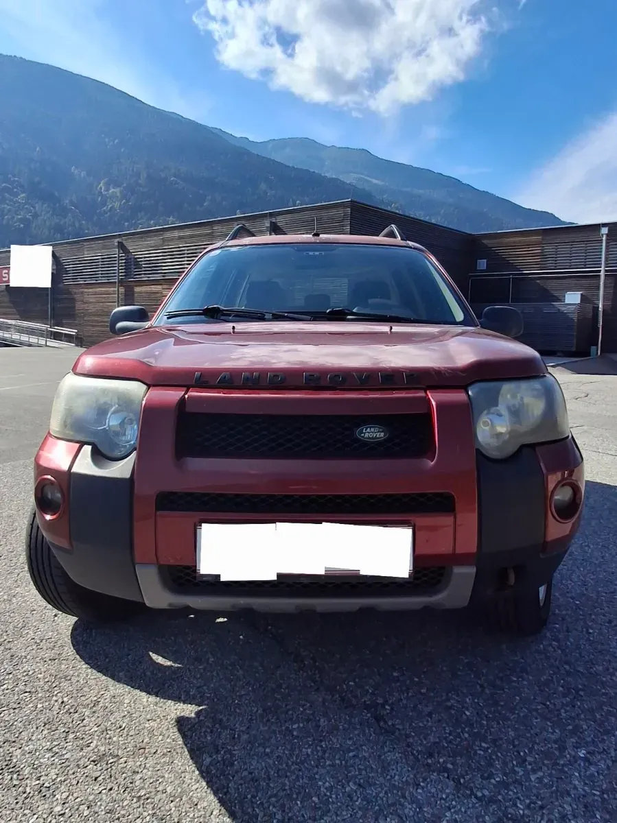 Land Rover Freelander 2005 photo 2