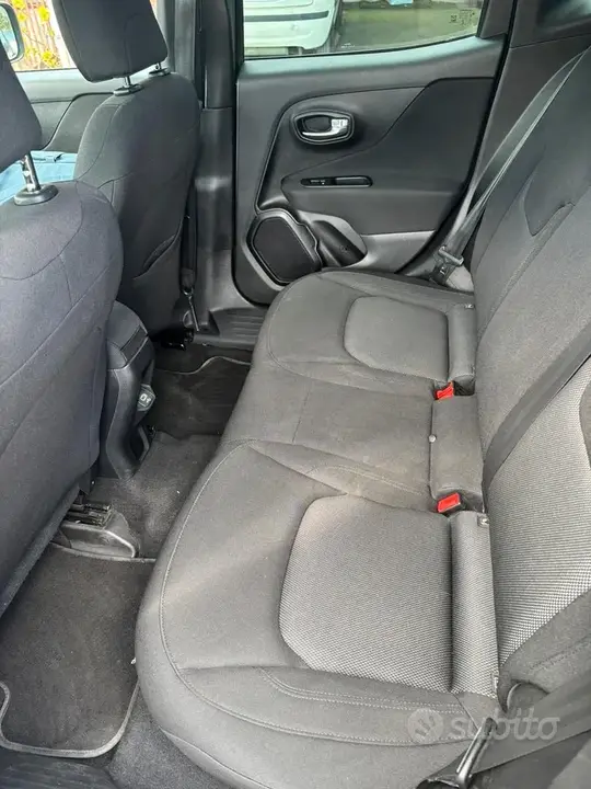 Jeep Renegade 2019 photo 2
