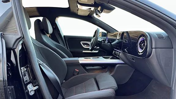 Mercedes-Benz Cla 2025 photo 3