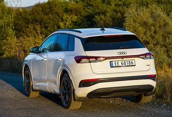 Audi Q4 E-Tron 2022 photo 2