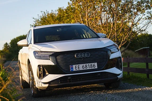 Audi Q4 E-Tron 2022 photo 3