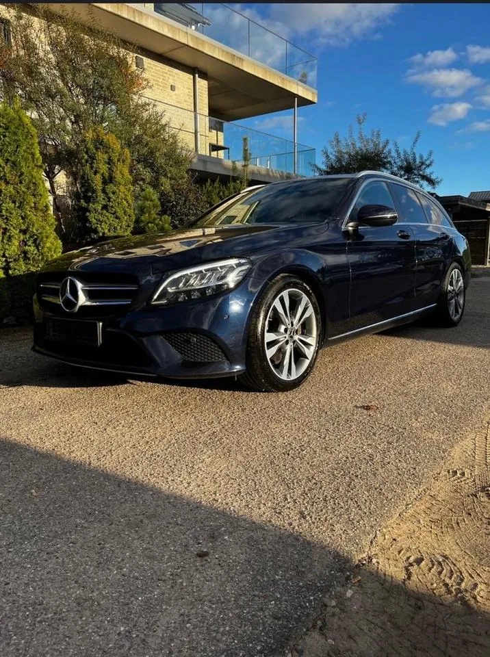 Mercedes-Benz C 220D