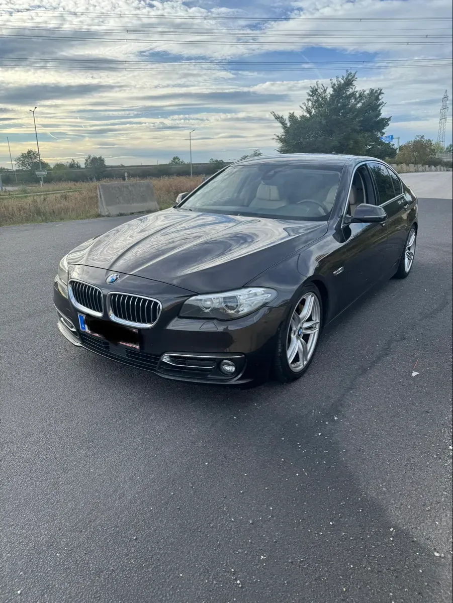 BMW 5 Series 2016 photo 2