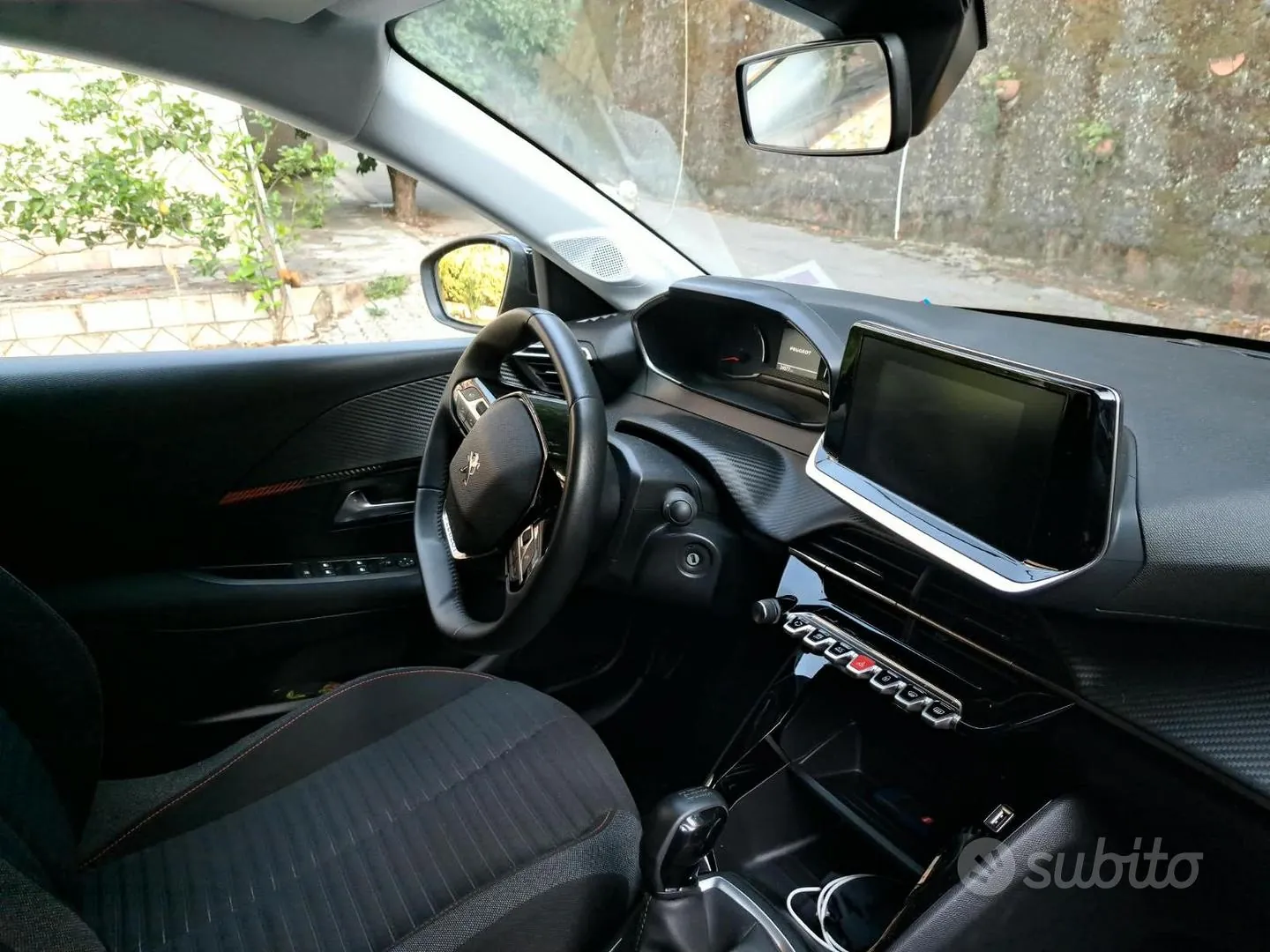 Peugeot 208 2023 photo 5