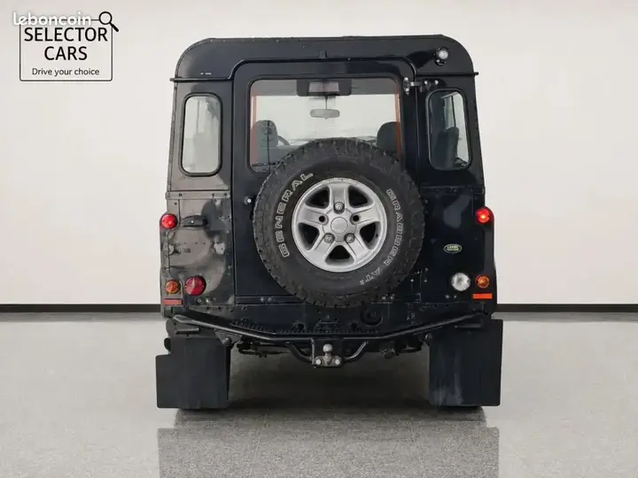 Land Rover Defender 2005 photo 5
