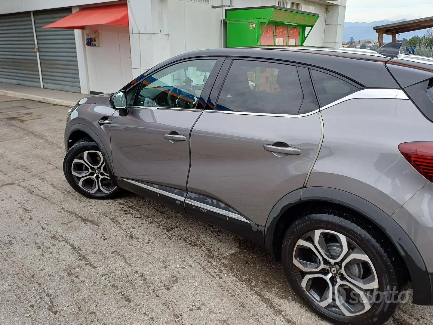 Renault Captur 2023 photo 2