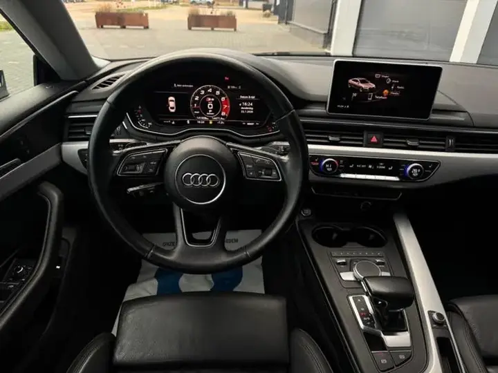 Audi A5 2017 photo 2
