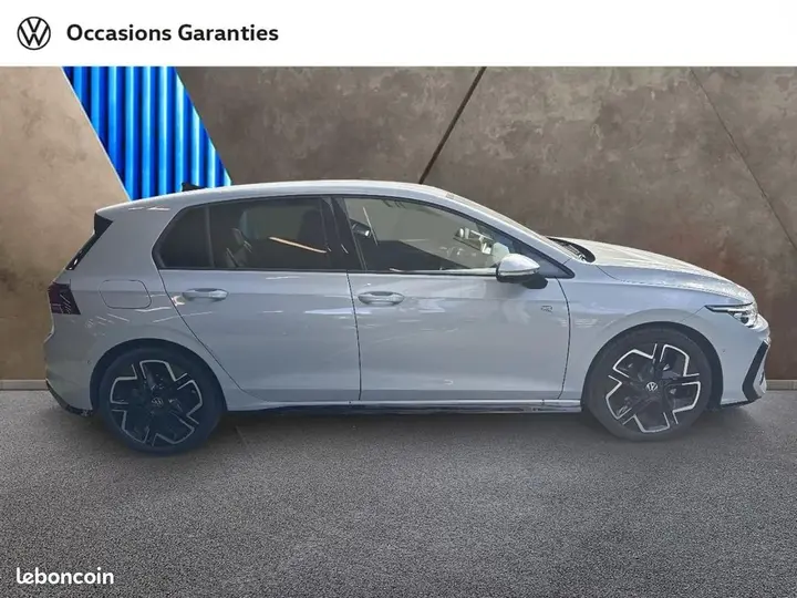 Volkswagen Golf 2026 photo 5