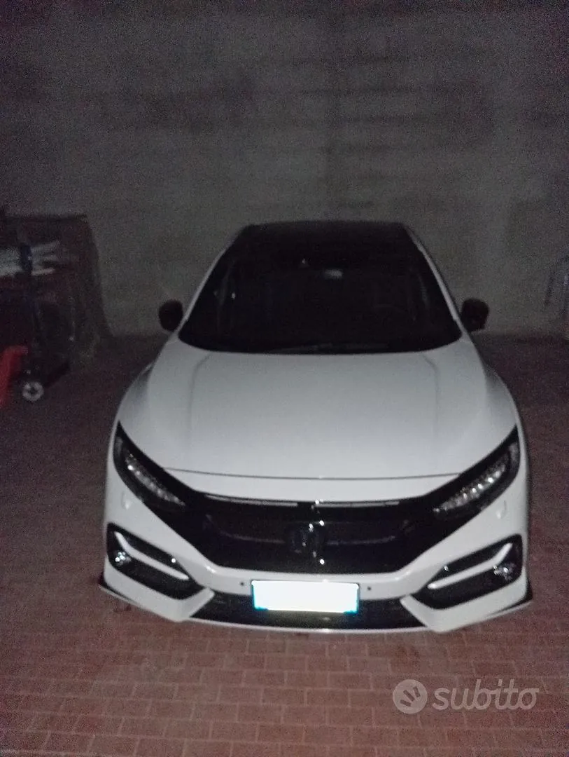 Honda Civic 2021 photo 2