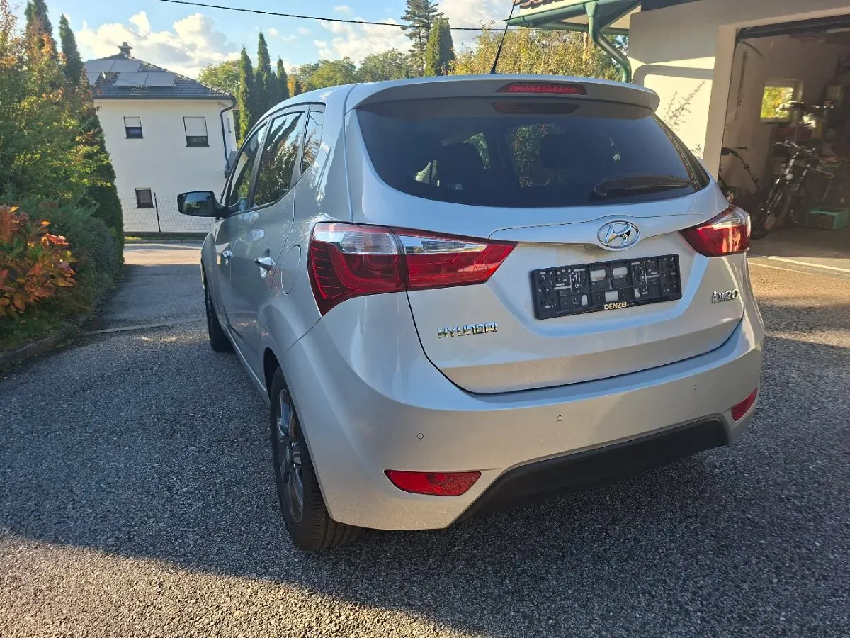 Hyundai Ix20 2018 photo 3