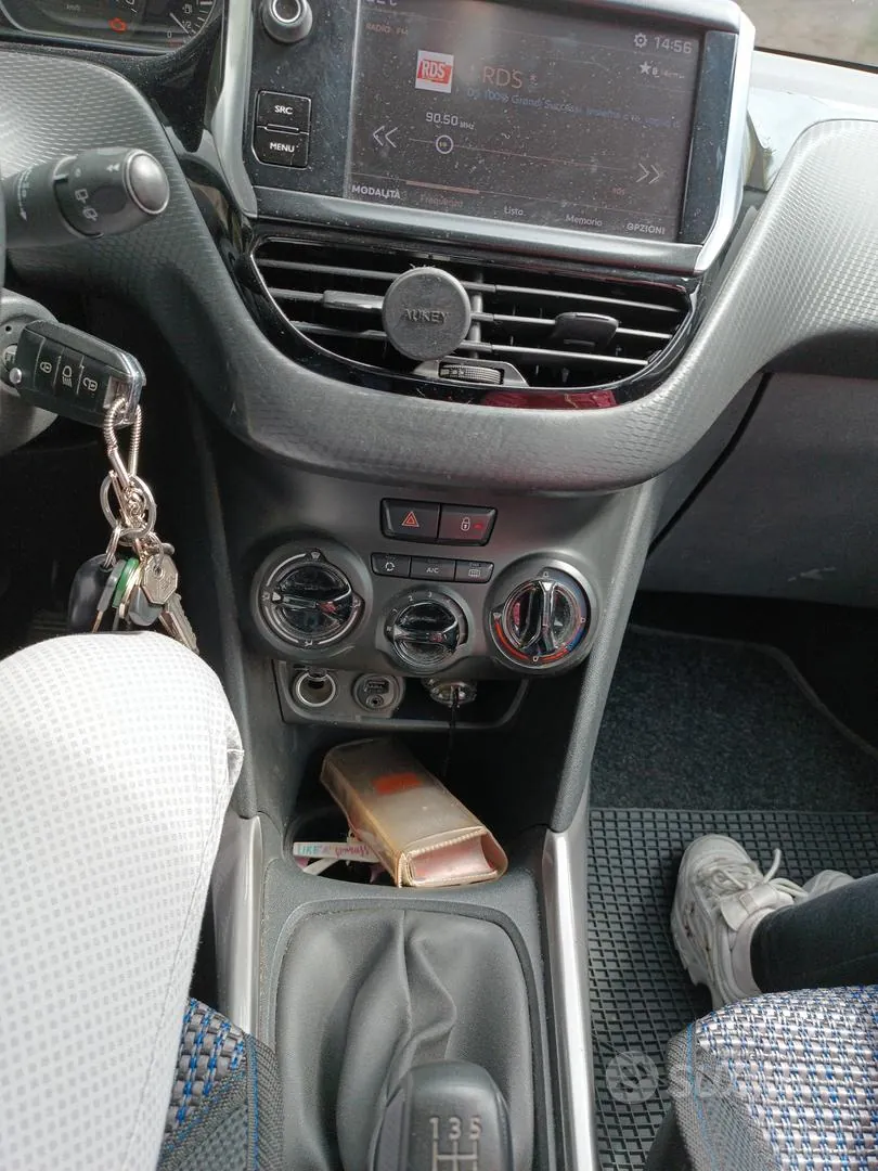 Peugeot 2008 2017 photo 3
