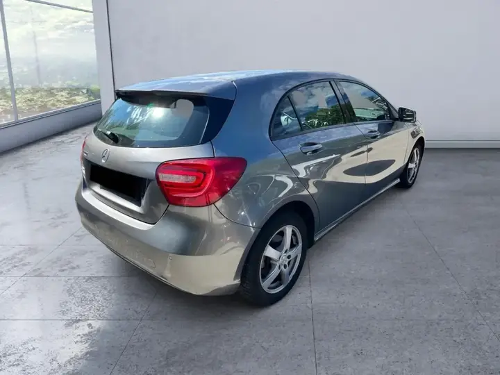 Mercedes-Benz A-Class 2013 photo 3