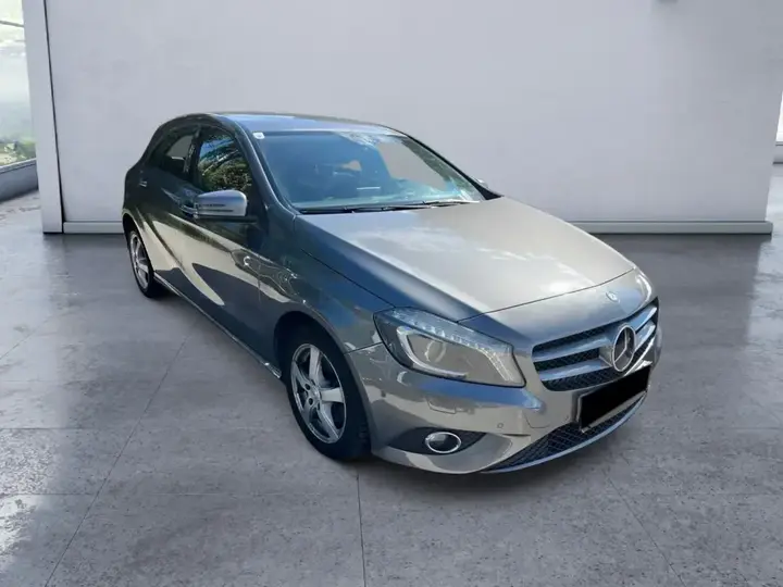 Mercedes-Benz A-Class 2013 photo 2