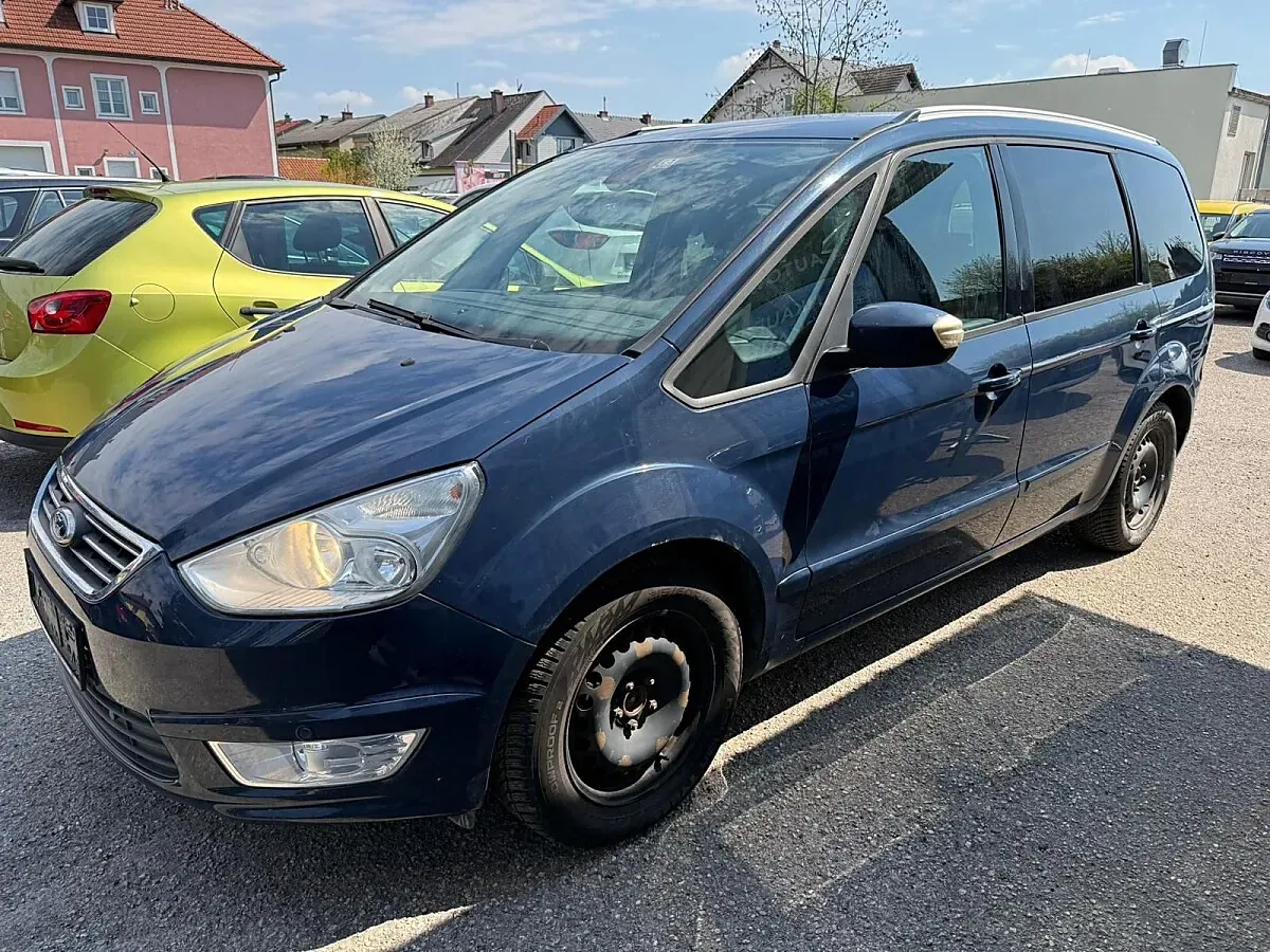 Ford Galaxy 2011 photo 2