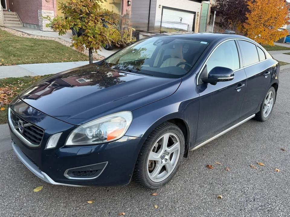Volvo S60 2012 photo 2