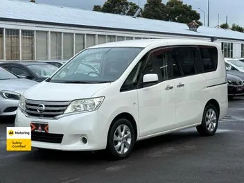 Nissan Serena 2012 photo 4