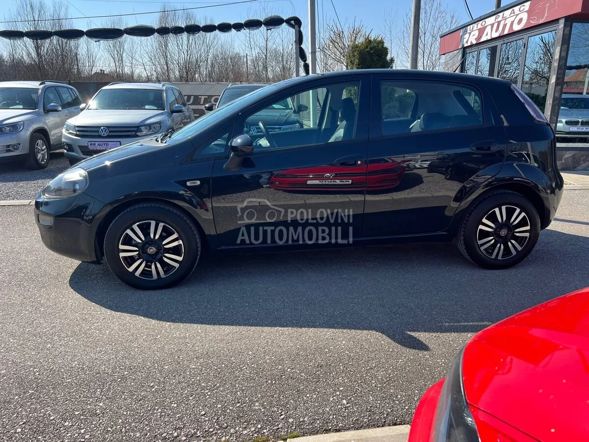 Fiat Punto 2012 photo 4