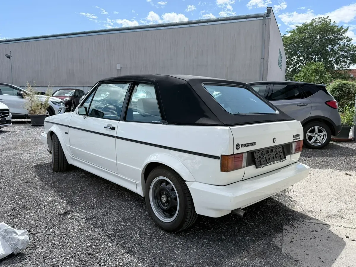 Volkswagen Golf 1991 photo 2