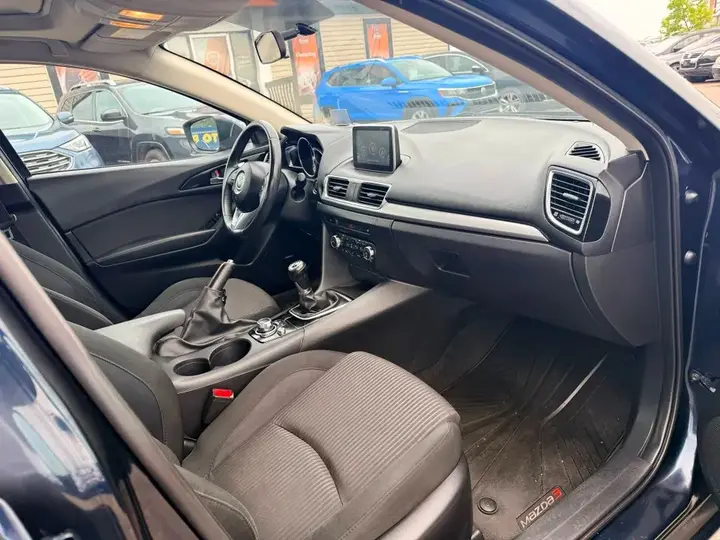 Mazda Mazda3 2015 photo 5