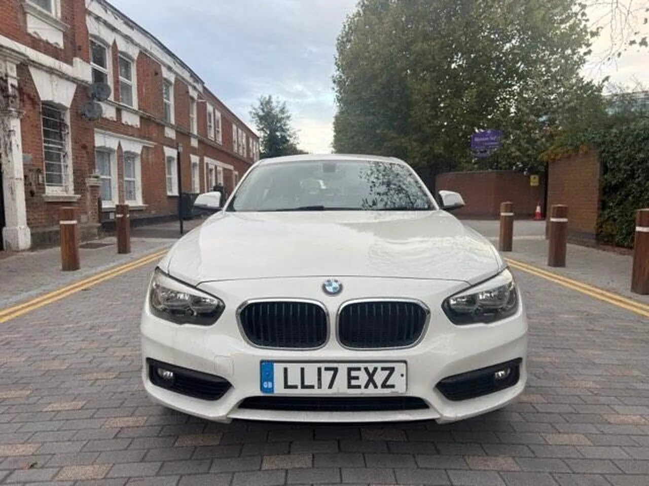 BMW 1 Series 2017 photo 2