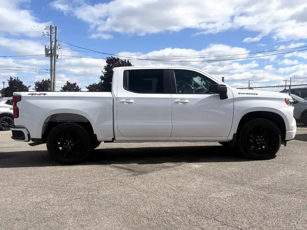 Chevrolet Silverado 1500 2026 photo 3