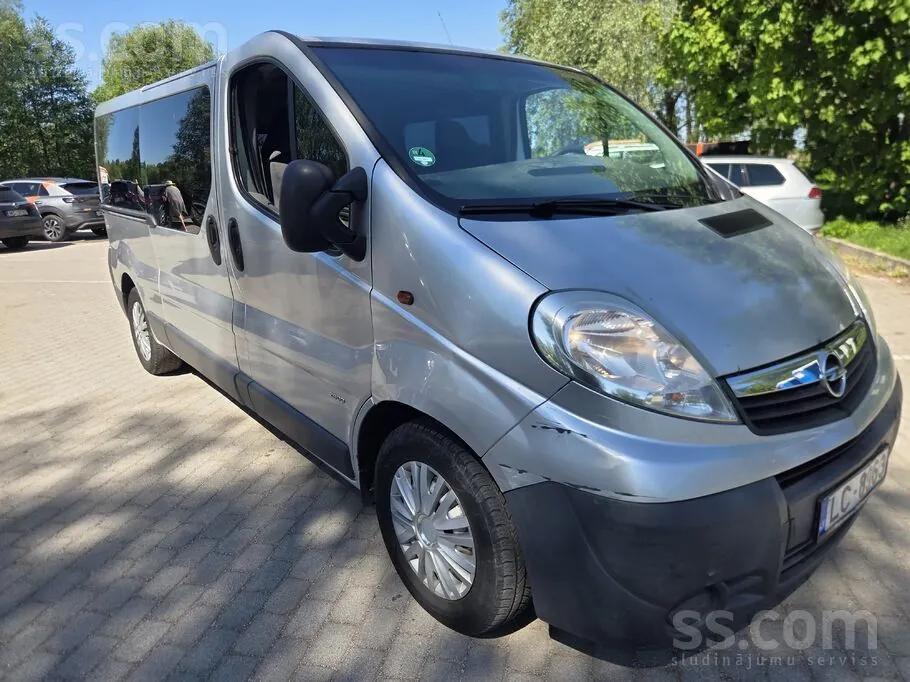Opel Vivaro 2009 photo 4
