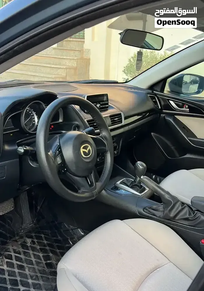 Mazda 3 2015 photo 2