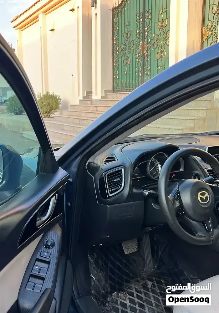 Mazda 3 2015 photo 3