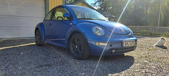 Volkswagen New Beetle 1999 photo 2